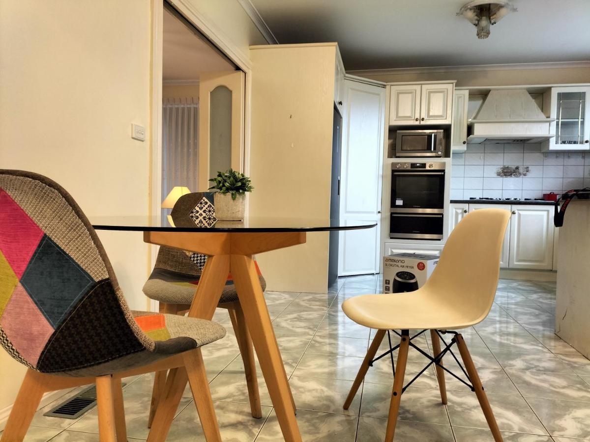 12 Mins To Mel Airport-Good Wood House Apartment St Albans Екстериор снимка